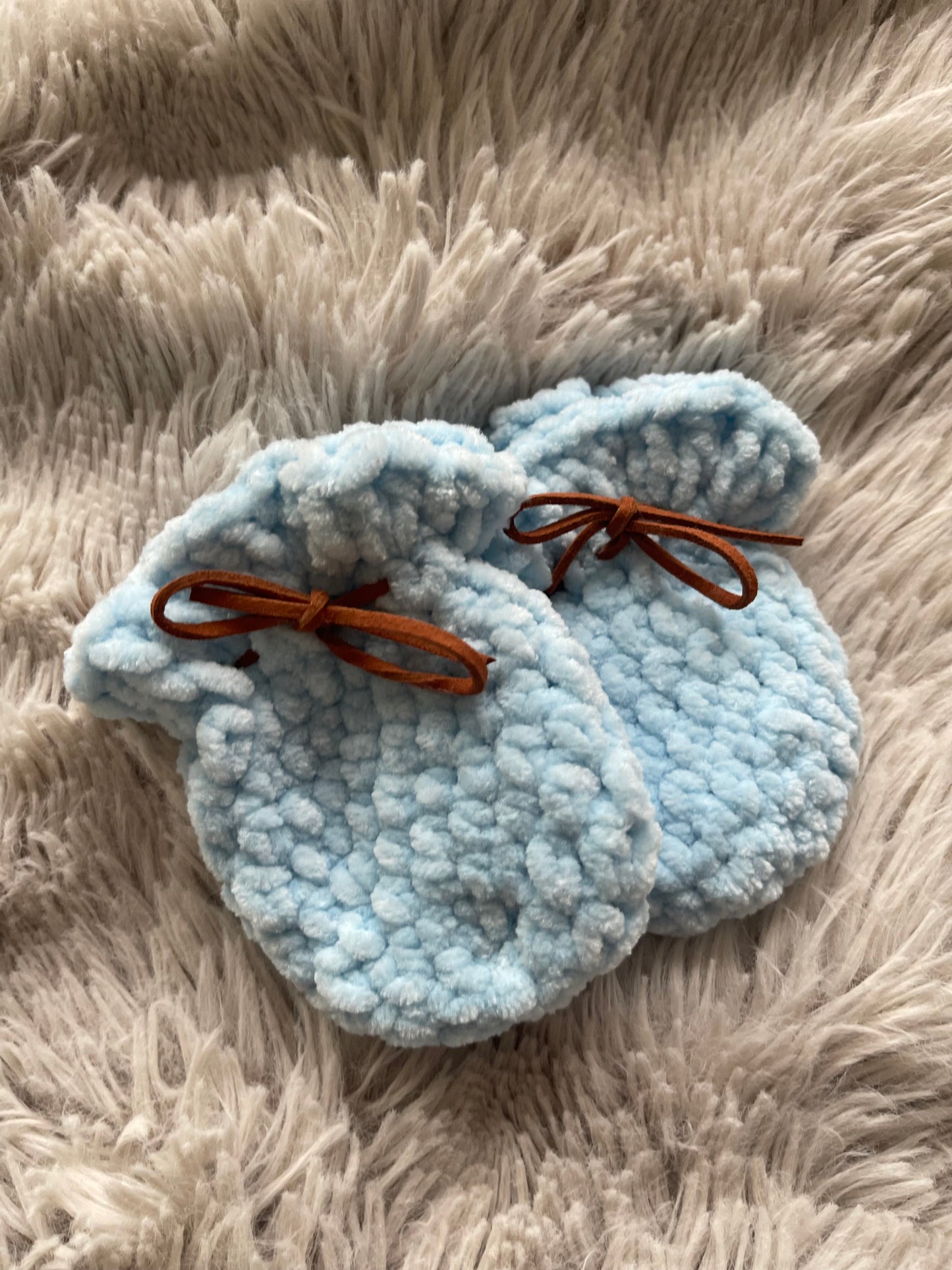 Baby Mittens (Baby Blue)